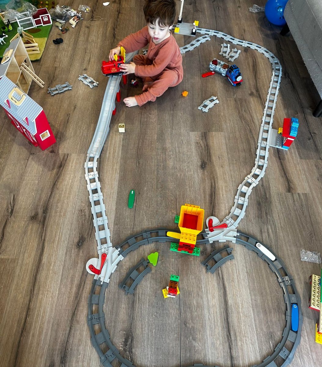 3rd birthday duplo train layout