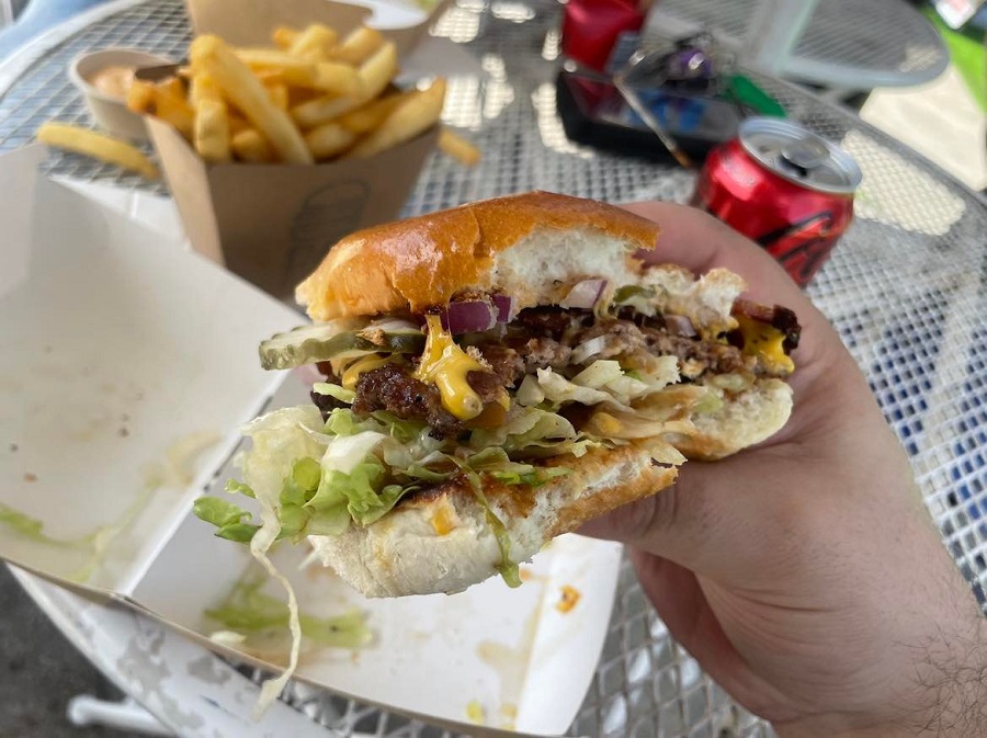 Flip Stack and Co Cheese Bullger 3-12-22