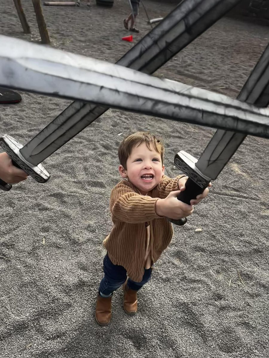 kids swordfight at kryal castle