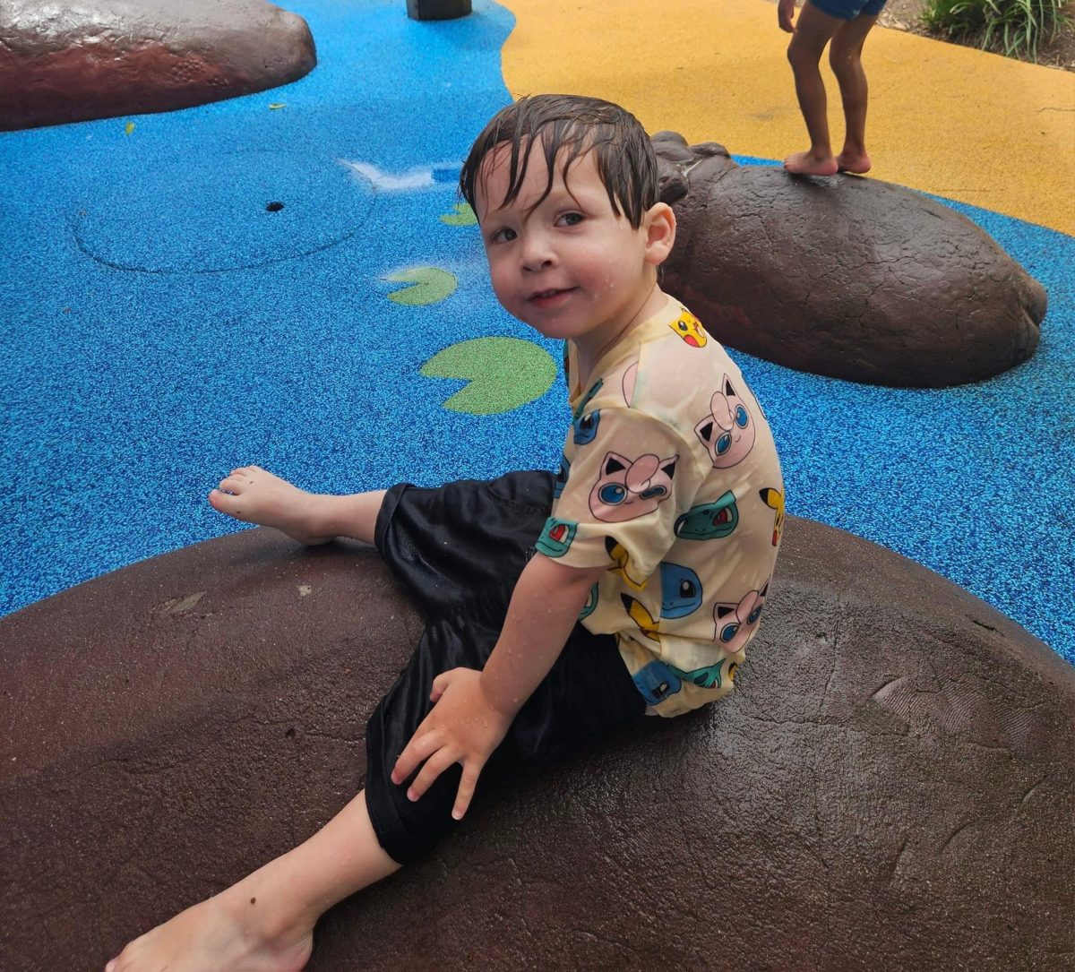 very soggy charlie at zoo